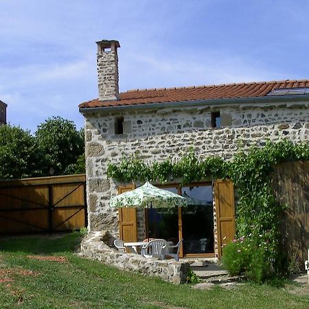 Cellier De La Fontaine Villa Saint-Georges-en-Couzan Oda fotoğraf