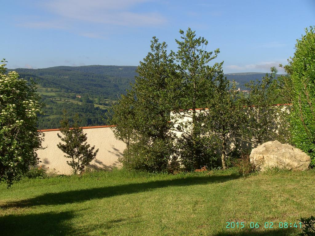 Cellier De La Fontaine Villa Saint-Georges-en-Couzan Oda fotoğraf